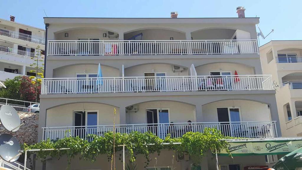 Apartmani Jopi نيوم المظهر الخارجي الصورة