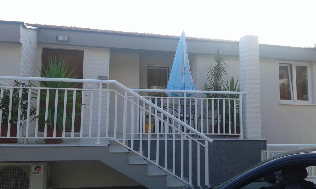 Apartmani Jopi نيوم المظهر الخارجي الصورة